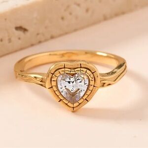 💍Vintage Style Heart-Shaped Casting Ring Synthetic Zirconia Stainless Steel Band